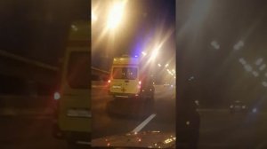 Проезд скорой помощи по МКАД внешняя сторона - Глобальная волна