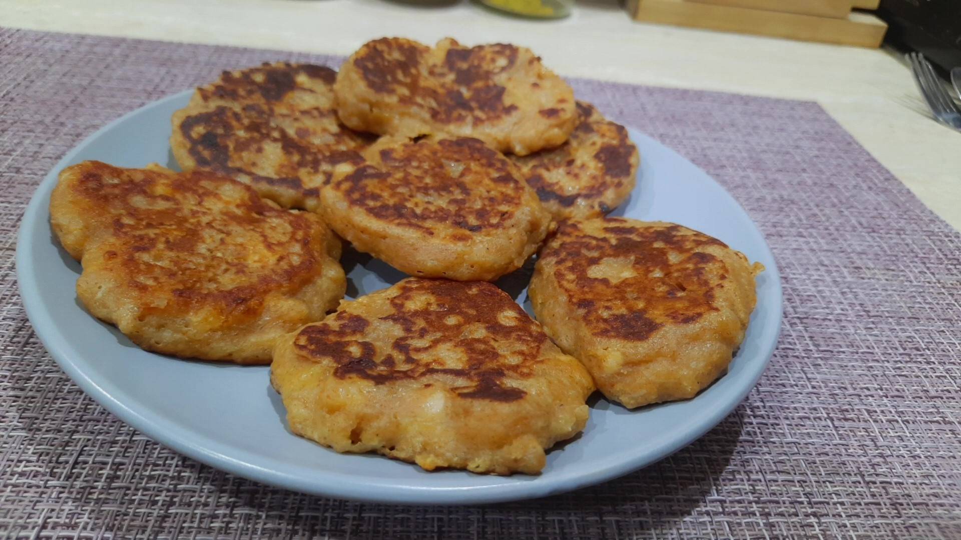 МОМЕНТАЛЬНЫЕ ЛЕНИВЫЕ"ПИРОЖКИ" С МЯСОМ. Подходят ДЛЯ ТЕХ КТО ХУДЕЕТ И ДИАБЕТИКОВ. смотреть онлайн