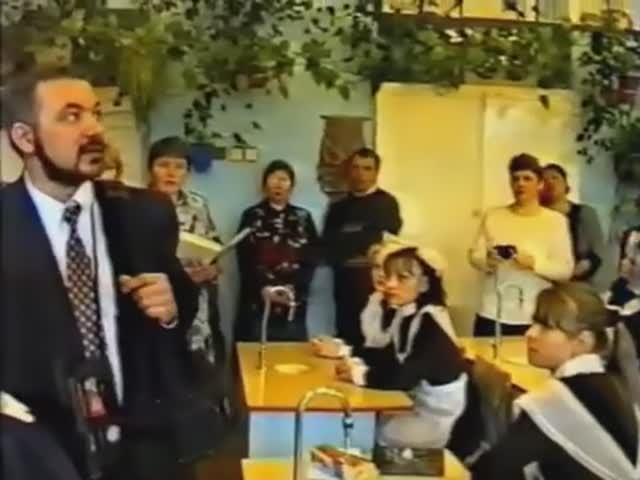 1998 - выпускной Ковдор, Школа № 1 смотреть онлайн