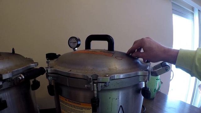 Mushroom Adventures Episode 22 -- Caring For Pressure Cookers смотреть онлайн