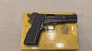 Пистолет Браунинг Хай Пауэр 1935, Browning HP or GP35, Belgium 1935, Denix 1235