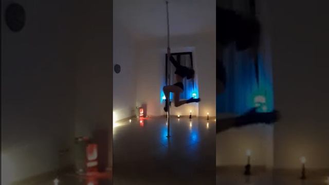 Pole Dance Victoria Savri lil peep смотреть онлайн