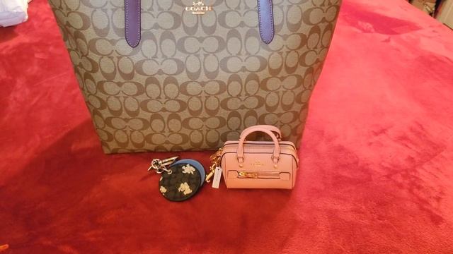 coach mini haul unboxing boysenberry #coach #coachoutlet #unboxing смотреть онлайн