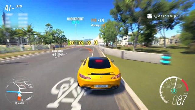 Forza Horizon 3: Mercedes AMG GTR vs AMG GTS - HOT LAP BATTLE! смотреть онлайн