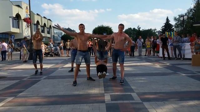 Команда «Street Knights» Виступ на День Молоді 26 06 2016 смотреть онлайн