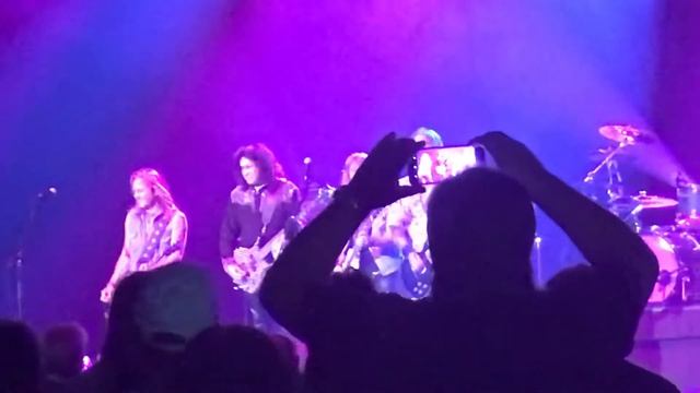 Gene Simmons - Love Theme From KISS Turning Stone Verona, NY September 21, 2018 смотреть онлайн