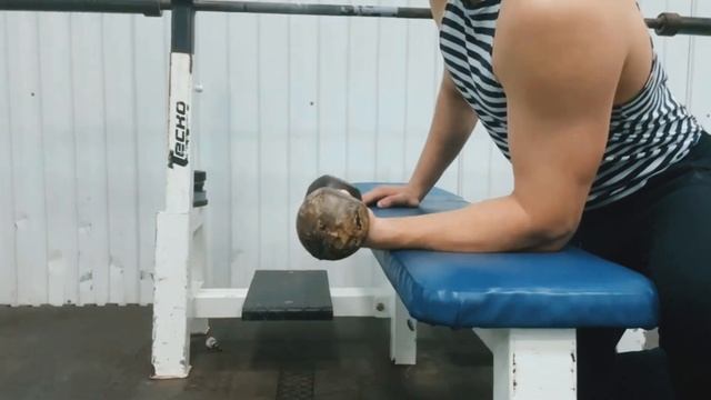 Лучшие упражнения для армрестлинга с гантелей(топ-4 упражнения)