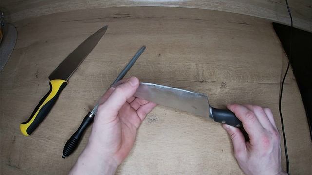 Как точить ножи. Самый простой способ НОЖ ОБ НОЖ. КАК МУСАТИТЬ НОЖ. смотреть онлайн