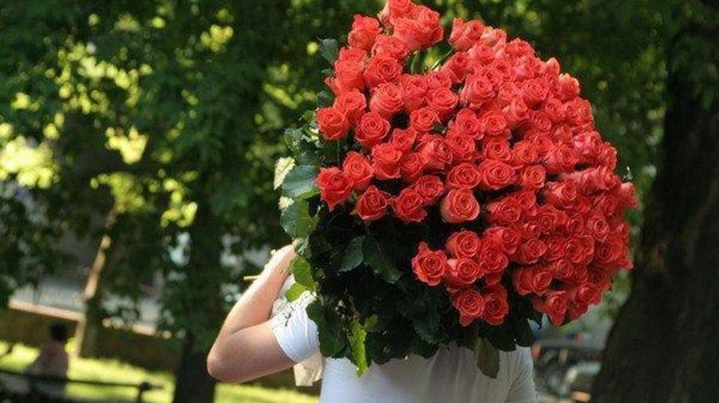 Девчонки с праздником 8 Марта