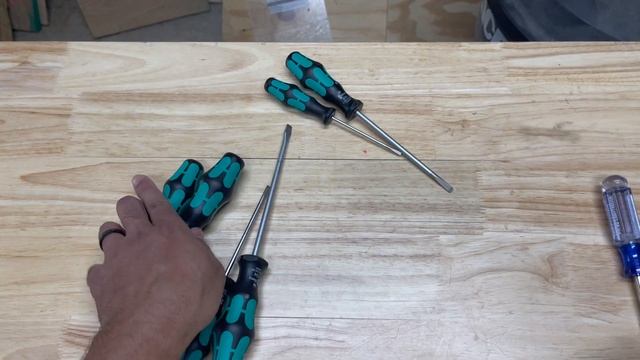 Wera Kraftform Screwdrivers, Are They Really That Good?? смотреть онлайн