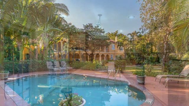 Casa De Rosa In West Palm Beach