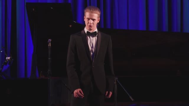 W.A. Mozart. Le nozze di Figaro "Se vuol ballare, signor Contino..." Evgeny Bersh. смотреть онлайн