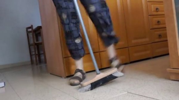 Весёлая уборка.