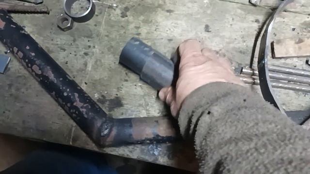 Робимо їжаки для прополки картоплі. Як правильно приварити стойку? смотреть онлайн