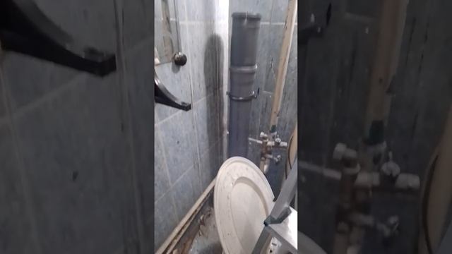Канализационный стояк замена 5-ть этажей сверху Ч. 3 смотреть онлайн