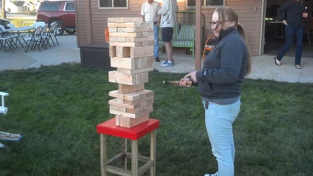 Toppling tower (hammer jenga) - whole row removal смотреть онлайн