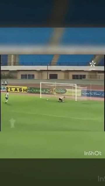 Легендарный пенальти прикол вратарь даже не обернулсяяя смотреть онлайн