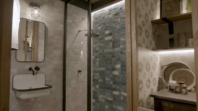 SHOWROOM FS смотреть онлайн