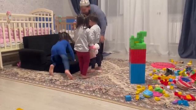 маа шаа Аллах балдардын күлкүсүнѳн го | сиз да балдарыңызга ушунтиңиз | Осмон уулу Максат ажы смотреть онлайн