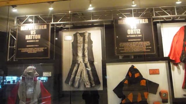 Mayweather Uniforms vs ... at MGM Grand смотреть онлайн