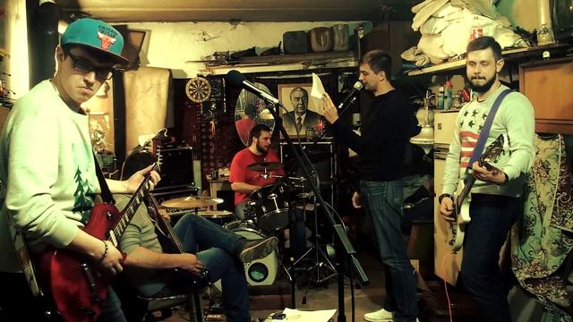 "Так бывает..." - Батареи (Нервы cover) смотреть онлайн