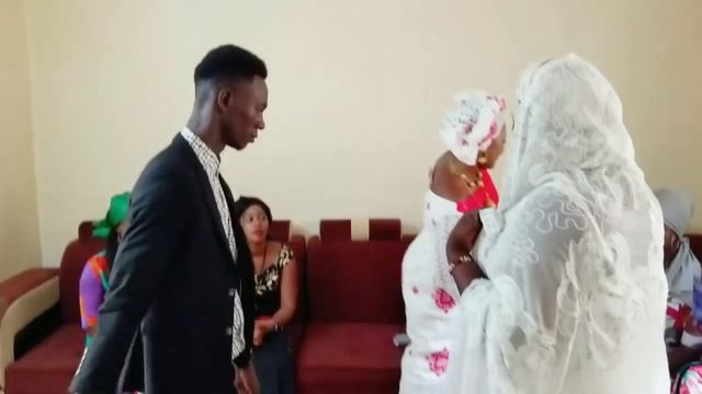 Le retour de koro la diva Madou wollo ka Nènè смотреть онлайн