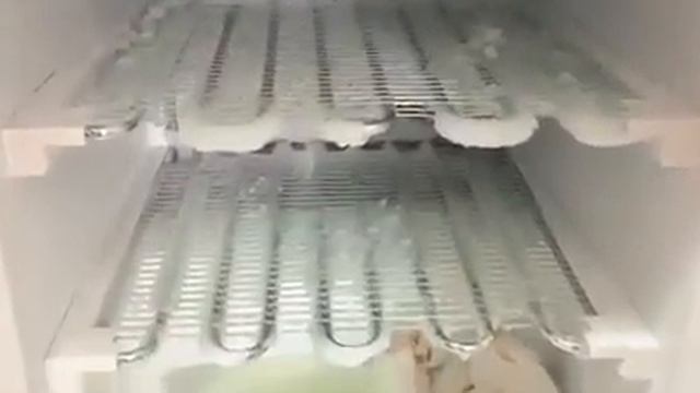 Sghiacciare freezer смотреть онлайн
