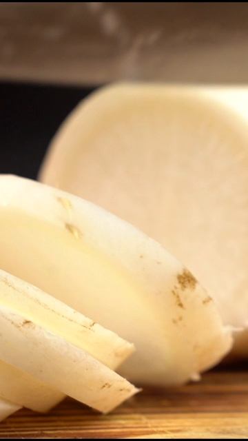 Нож Сербский против овощей. смотреть онлайн