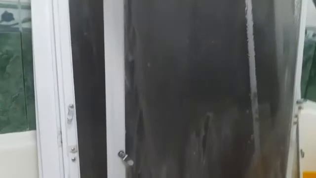 Помити вікна - не дорівнює помити тільки скло і рами. Чистка москітної сітки - обов'язково! СЯЙ-ВО смотреть онлайн