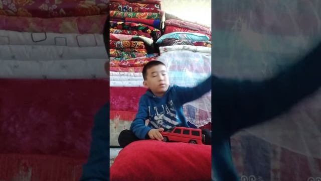 24 ЧЕСА В ОДНОЙ КОМНАТЕ С КРАСНЫМ ГЕЛЕКОМ(ГЕЛИК БОЛЬШЕ НЕ ЕДИТ) смотреть онлайн