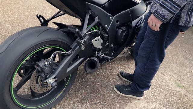 Austin Racing GP3 V3 vs Stock Exhaust - '17 ZX-10RR смотреть онлайн