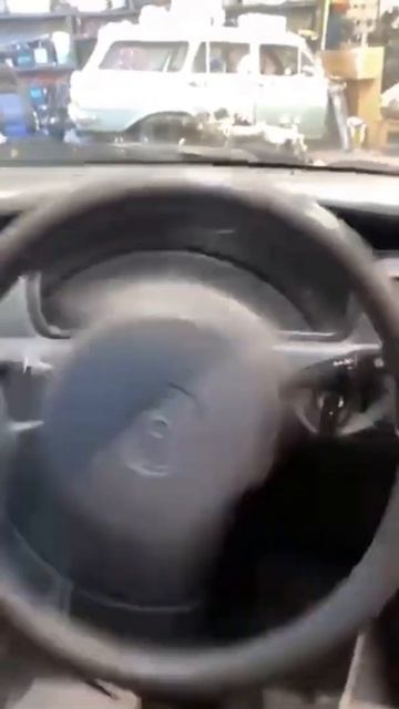 power steering for BMW 😂🤣 // #short #bmw смотреть онлайн