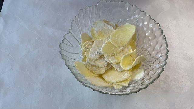 Еркеше чипсы. Хрустящий чипсы. Бірінші рет жедім, дәмді.