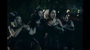 Alina Pash - BOSORKANYA