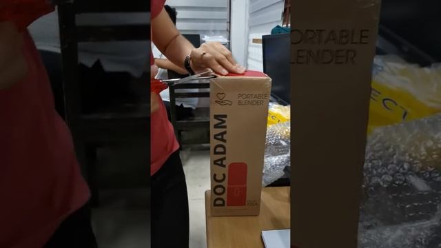 Doc Adam Portable Blender Unboxing смотреть онлайн