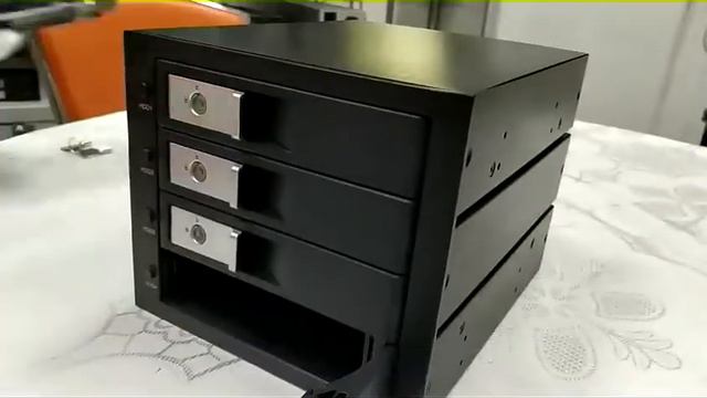 HDD mobile rack product collection display смотреть онлайн