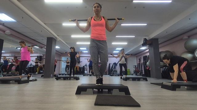 СИЛОВАЯ ТРЕНИРОВКА ЦЕЛОЕ ЗАНЯТИЕ / SUPER STRONG / ГРУППОВАЯ ТРЕНИРОВКА смотреть онлайн