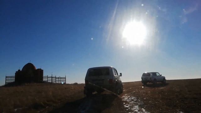 Посещение мазара Токсан би смотреть онлайн