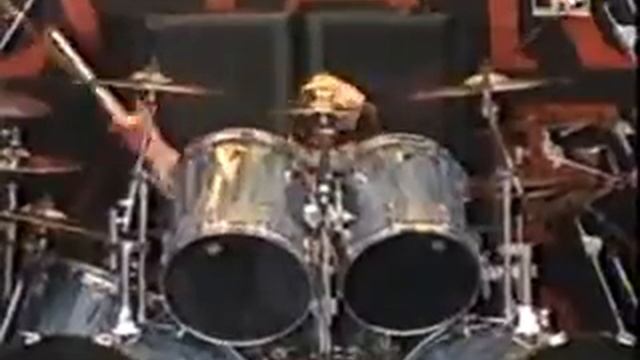 Pantera - This love (live) смотреть онлайн