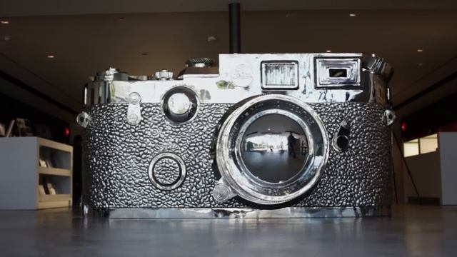 Inside the Leica Store and Gallery Los Angeles смотреть онлайн