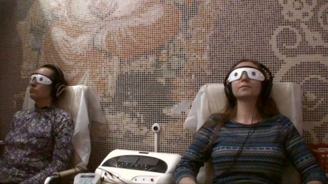 Моноуральные ритмы и стробовые очки смотреть онлайн