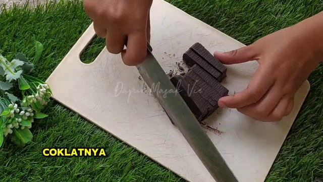 cara buat es pisang coklat celup jadul versi kekinian - es kulkul pisang coklat batang смотреть онлайн