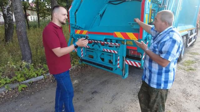 Отзыв владельца мусоровоза EMI смотреть онлайн
