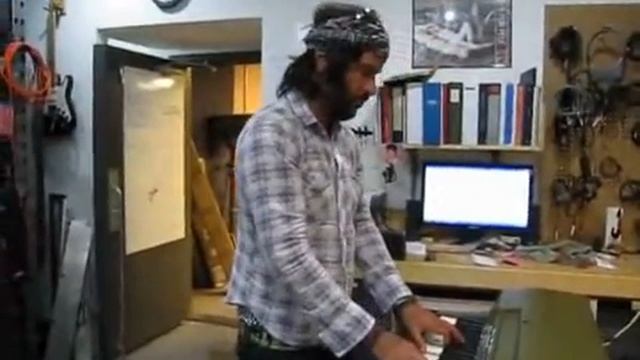Wurlitzer 200A with VariVib (Variable Vibrato) feat. Rami Jaffee (Foo Fighters, Wallflowers) смотреть онлайн