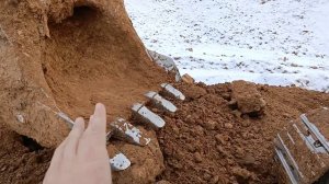 КАК ОЧИСТИТЬ ОБЛЕДЕНЕВШИЙ КОВШ , И ХОДОВУЮ ЧАСТЬ ЭКСКАВАТОРА .................