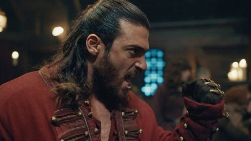 Джан Яман за кадром сериала смотреть онлайн