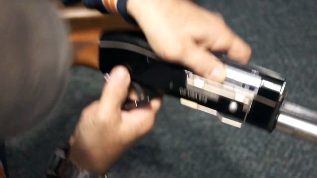 Removing The Bolt Handle From The CZ 912 смотреть онлайн