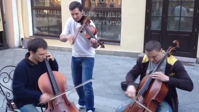 BEST street musicians EVER! (Лучшие уличные музыканты) - Lady Gaga - Paparazzi смотреть онлайн