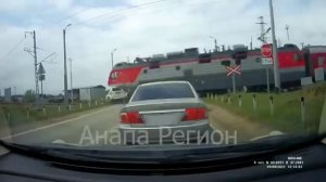 СТРАШНОЕ ДТП НА ЖД ПЕРЕЕЗДЕ  АНАПА - ВИТЯЗЕВО