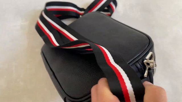 Сумка Tommy Hilfiger смотреть онлайн